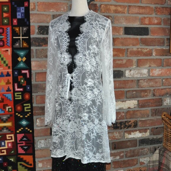 Calla Blanche Ivory White Sheer Lace Robe, Bell Sleeves. New with tags. M - Picture 6 of 10